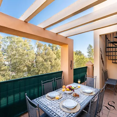 Mountain Views, Pool&rooftop, Cozy 2br For 6 Apartament Fuengirola