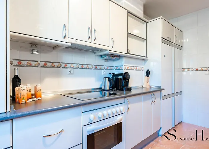 Mountain Views, Pool & Rooftop, Cozy 2br For 6 *