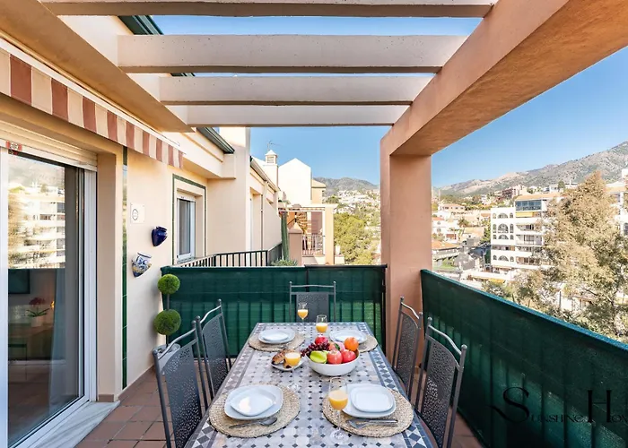 Mountain Views, Pool & Rooftop, Cozy 2br For 6 アパート *