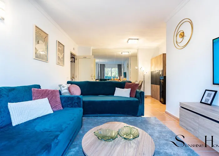 Mountain Views, Pool & Rooftop, Cozy 2br For 6 *