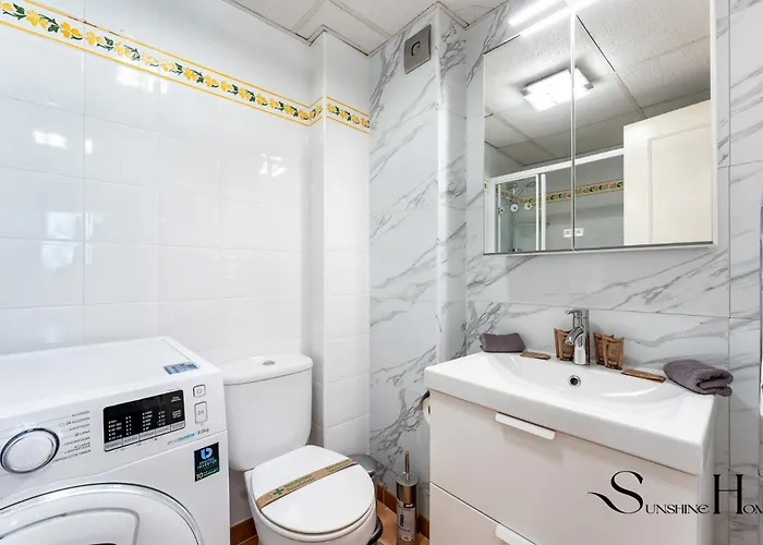 Appartement Mountain Views, Pool & Rooftop, Cozy 2br For 6 *