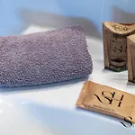Mountain Views, Pool & Rooftop, Cozy 2br For 6 *